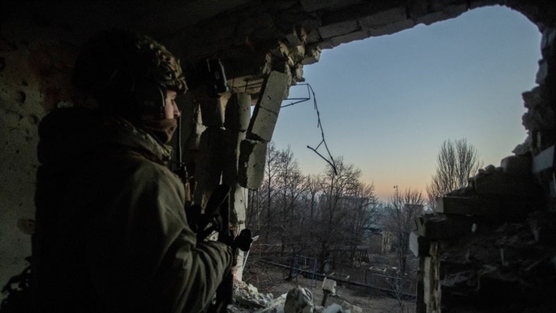 Armata ucraineană: Trupele rusești suferă „pierderi grele” pe axele Liman și Bahmut
