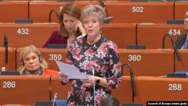 Elvira Kovač, predstavnica Srbije, narodna poslanica iz redova Saveza vojvođanskih Mađara, tokom obraćanja na sednici Parlamentarne skupštine Saveta Evrope u Strazburu, u Francuskoj 25. januara 2023.