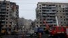 За останніми даними, через удар російської ракети по багатоповерхівці в Дніпрі загинули 40 людей, зокрема троє дітей, поранені десятки мешканців будинку, 25 – досі шукають