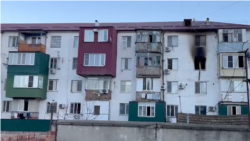 Пострадавшая от пожара после перепада давления газа квартира в Махачкале на улице Лаптиева. 26 января 2023 года. Скриншот видеозаписи следственного комитета по республике Дагестан.