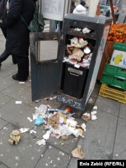 Otpad na ulicama Zagreba