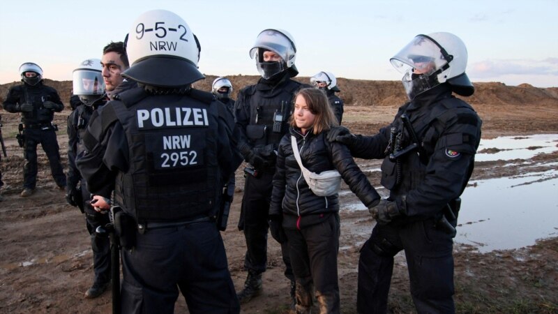Aktivistica Greta Thunberg privedena na prosvjedu protiv njemačkog rudnika uglja