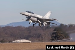 Одна из новейших модификаций истребителя F-16