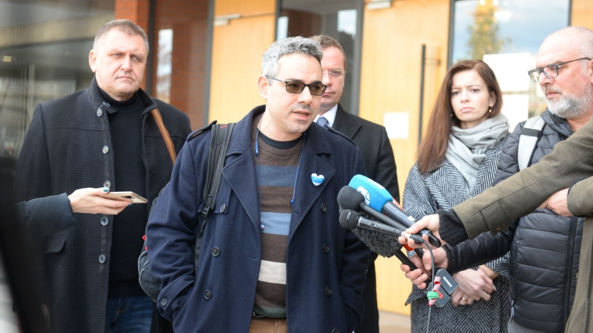 Russian Anti-War Activist Who Lives In Belgrade Says Banned From Entering Serbia - Vimarsana News