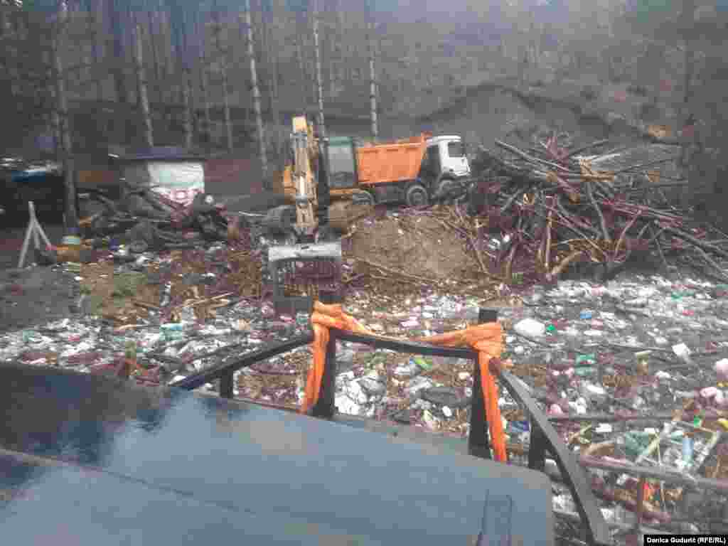 On average, around 25 trucks are filled with waste daily. &quot;We take out refrigerators, freezers, domestic animals. We even took out a gravestone. Until you see it, it&#39;s hard to imagine what is being thrown into the river,&quot; Sinisa Lakovic from the&nbsp;Jastreb Ecological Association told RFE/RL.