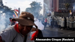 U Peru su 7. decembra počeli protesti za ostavku predsednice Dine Boluarte. U neredima je stradalo 46 ljudi