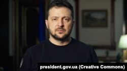 Președintele Volodimir Zelenski a declanșat o campanie anticorupție care a dus la demiterea mai multor înalți oficiali.
