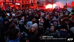 Peste 1 milion de oameni au protestat în Franța, față de reformele Guvernului care ar urma să crească vârsta de pensionare.