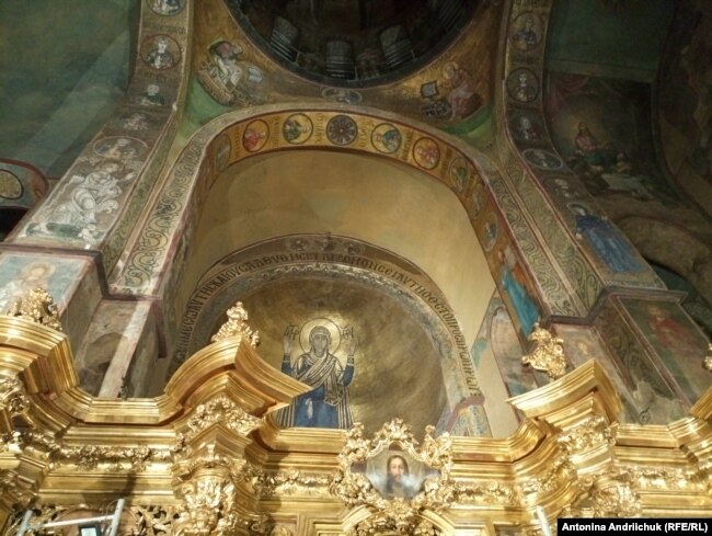 Оранта. Софія Київська, Київ. Україна. Під час презентації фільма про Сковороду. 20 січня 2023 року