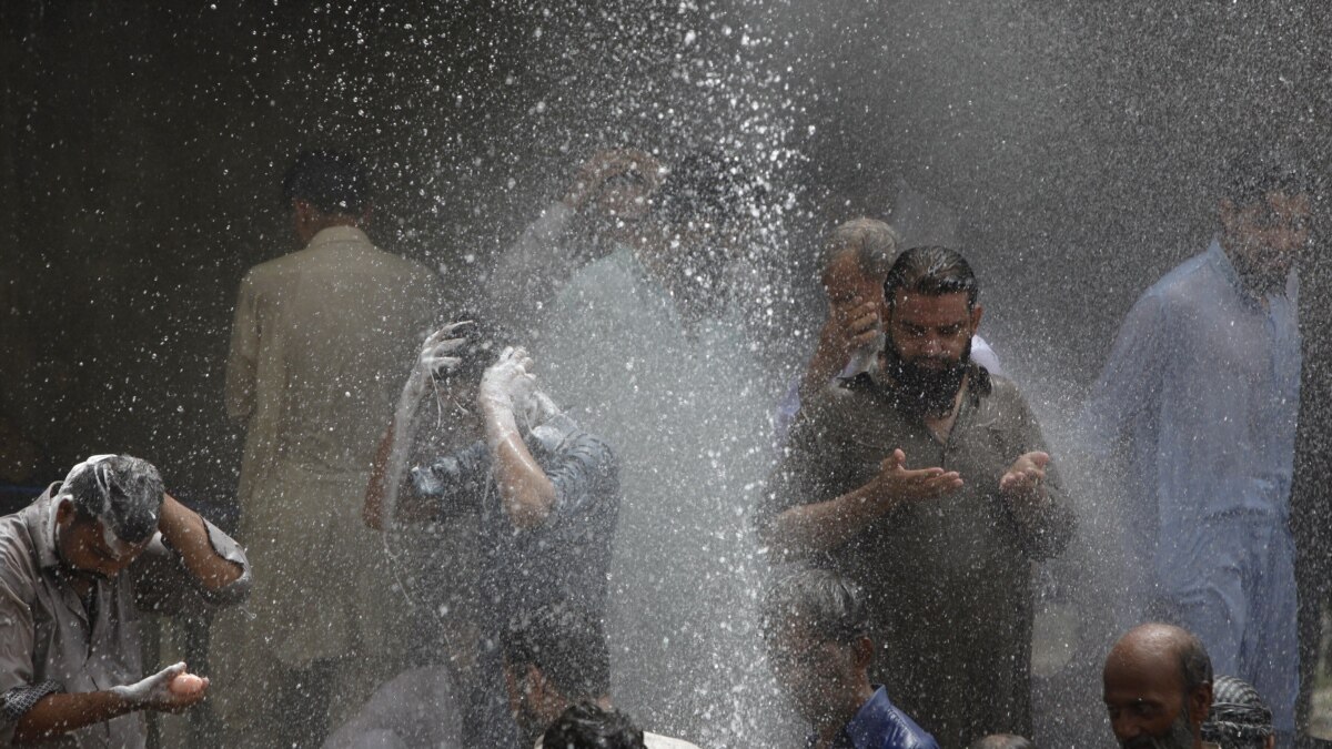 Dozens Killed In Heat Wave In Karachi Edhi Foundation Says