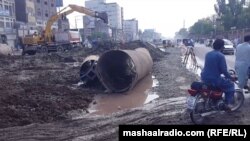 FILE: Peshawar’s residents are finding it hard to move on the city’s choked roads and breathe its highly polluted air. 