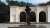 Памятник Тарасу Шевченко в Симферополе