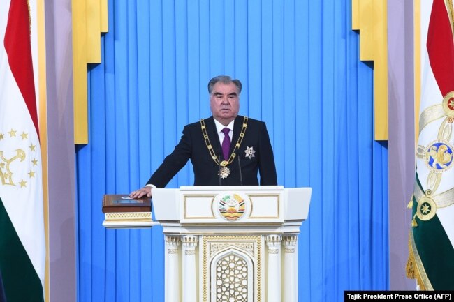 Президент Таджикистана Эмомали Рахмон во время инаугурации. Душанбе, 30 января 2020 года.