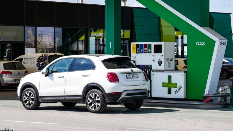 Nga rezervat deri te taksat: Rrugët për stabilizimin e çmimit të naftës në Kosovë