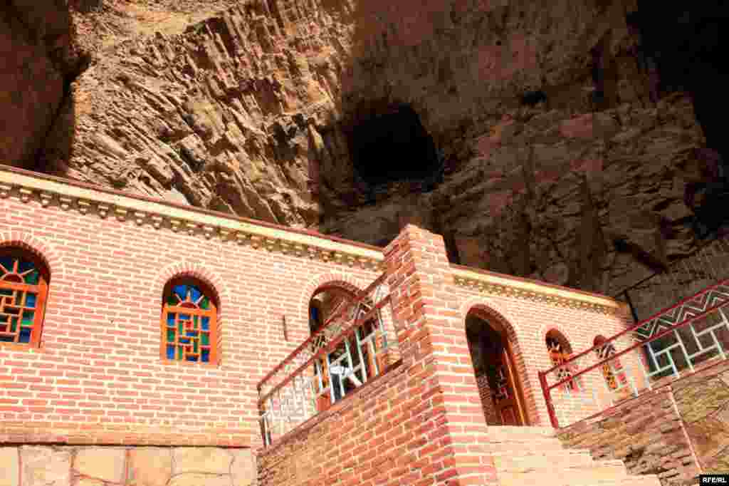 Naxçıvanda sirli "Əshabu-Kəhf" mağarası #10