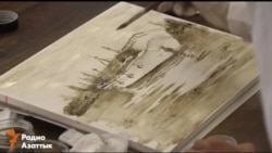 Художники рисуют картины акварелью из осадка загрязненных рек