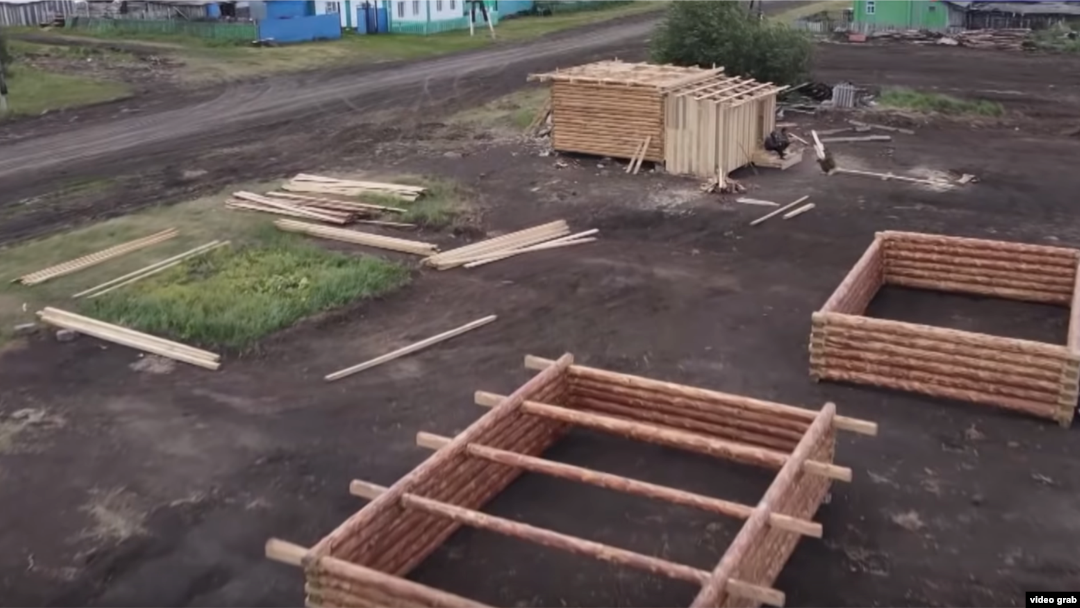 Каракүл авылында төзелеш бара