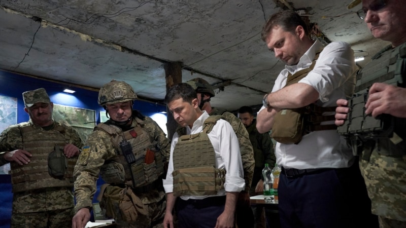 «Россия берет Зеленского «на слабо»: как обострение на Донбассе отразится на политике