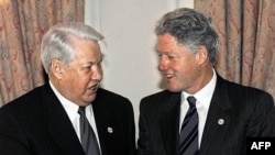 Plutonium razılaşmasını Bill Clinton (sağda) və Boris Yeltsin imzalamışdılar