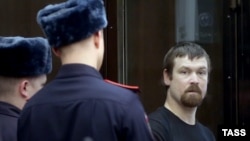 Леонід Развозжаєв