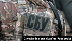 Служба додає, що її співробітники затримали підозрюваних, коли вони проводили дорозвідку поблизу сільради в Івано-Франківській області