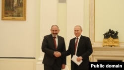 Премьер-министр Армении Никол Пашинян и президент России Владимир Путин провели встречу в Кремле. Москва, 16 мая 2022 г.