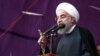 انتقادهای بی‌سابقه روحانی از نهادهای زیر نظر رهبری در اجتماع مشهد