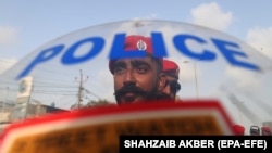 Pakistanyň polisiýasy. Arhiwden alnan illýustrasiýa suraty.