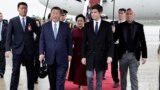 Președintele Chinei, Xi Jinping, a ajuns în Franța, duminică. El va merge și în Serbia și Ungaria. 