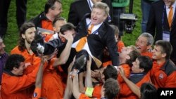 Президент «Шахтар» Рінат Ахметов знову святкує