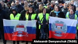 Пикет работников завода Ford в Ленинградской области против закрытия предприятия (архив)