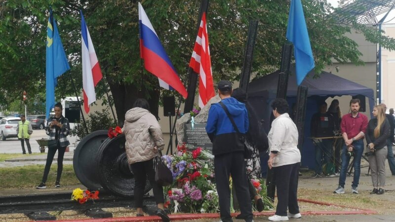 В Керчи прошел митинг в память о жертвах геноцида крымскотатарского народа (+фото)