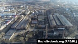 Тепер завод виробляє продукцію, яку використовують в енергетиці, металургії, харчовій і нафтовидобувній галузях