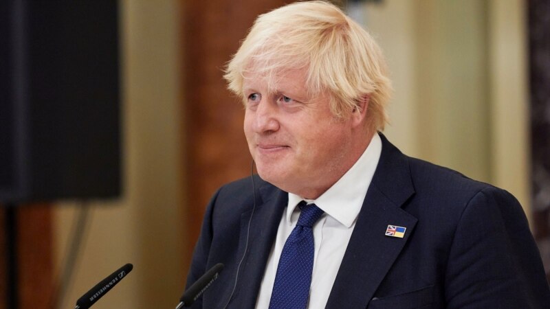 Johnson se vraća sa odmora kako bi pokušao osvojiti premijersku poziciju