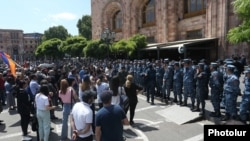 Armenia - Riot police guard the venue of the Armenian Forum for Democracy, Yerevan, May 20, 2022.
