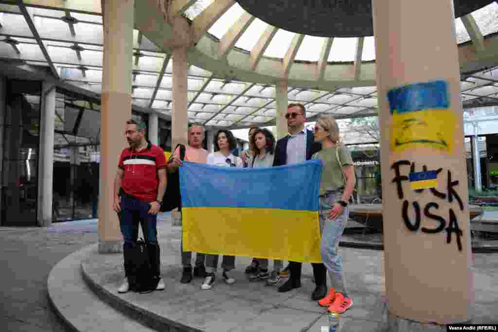 Zanimljivo, slovo Z ne postoji u ruskom alfabetu.&nbsp; (Foto:&nbsp;Precrtavanje slova Z u Beogradu, 24. maja 2022.)