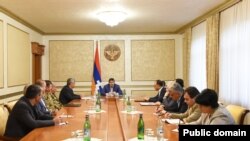 Карабахский лидер Араик Арутюнян проводит заседание Совбеза. 25 мая 2022 г. 
