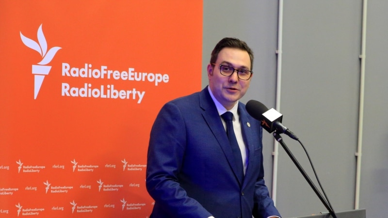 Шефот на дипломатијата на Чешка на Косово, главна тема е визната либерализација