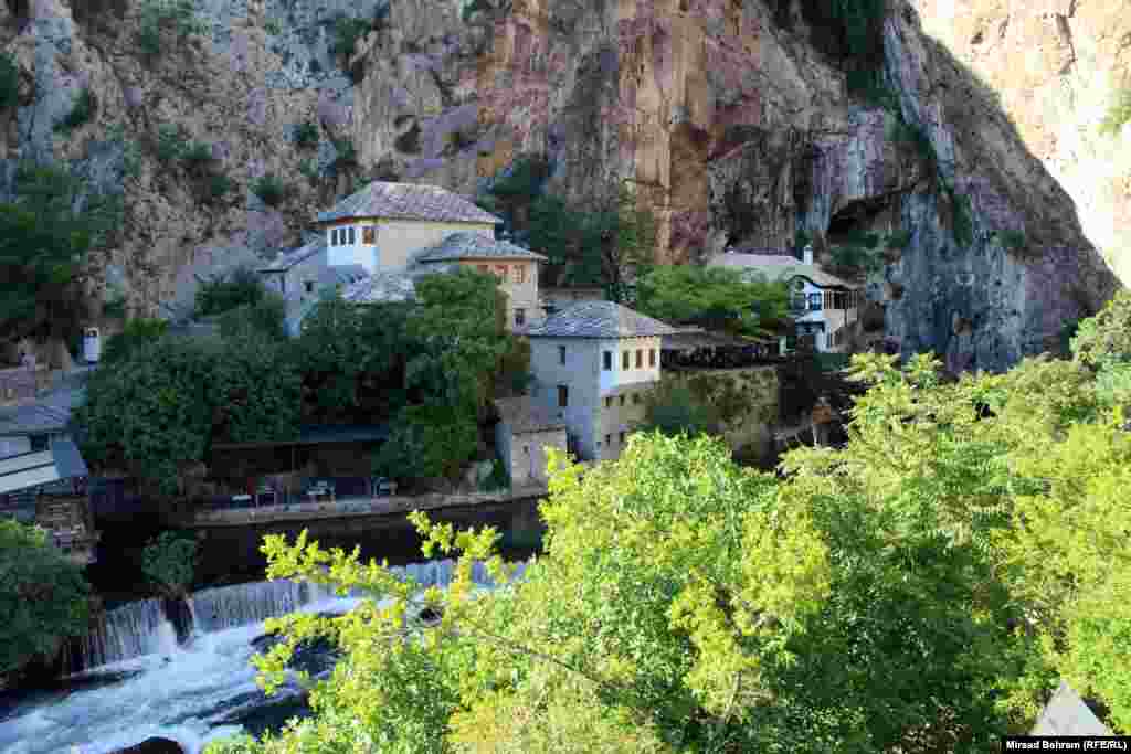 Kompleks derviške Tekije u mjestu Blagaj, južno od Mostara.