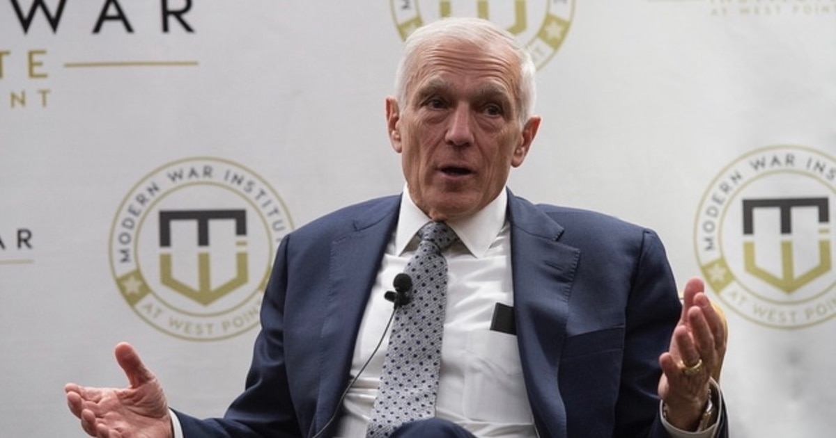 Clark  Thaçi nuk e komandonte UÇK në