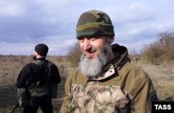 Замид Чалаев на месте убийства шестерых предполагаемых боевиков из группы Аслана Бютукаева, январь 2021 года