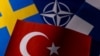 Sekretari i Përgjithshëm i NATO-s, Jens Stoltenberg, dhe presidenti i Turqisë, Recep Tayyip Erdogan, në margjina të samitit të NATO-s në Madrid më 29 qershor 2022.