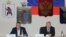 Николай Семенов — справа,  слева — бывший и.о. мэра, которому Семенов якобы не выплатил часть зарплаты 
