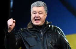 П’ятий президент України Петро Порошенко під час виступу на вічі «Червоні лінії для Зе». Київ, 8 грудня 2019 року