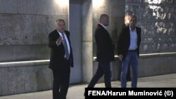 Visoki predstavnik u BiH Valentin Inzko (prvi lijevo) nakon sastanka s Izetbegovićem i Čovićem u Sarajevu, 10. juni