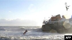 В результате шторма 11 ноября в Азовском и Черном морях у побережья Краснодарского края за один день затонуло несколько судов