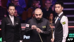 حسین وفایی، نفر وسط