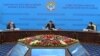 Президент Жээнбеков күч органдарындагы коррупцияны сындады