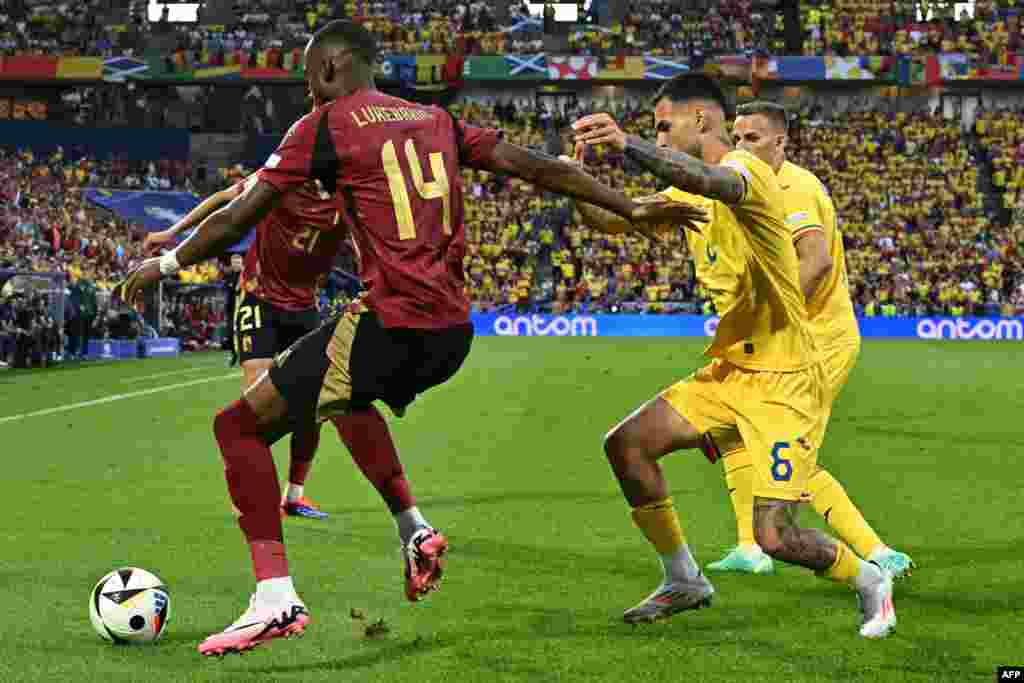Imagine din timpul meciului dintre Belgia și România.&nbsp;