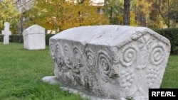 Stećak-srednjovekovni
nadgrobni spomenik
